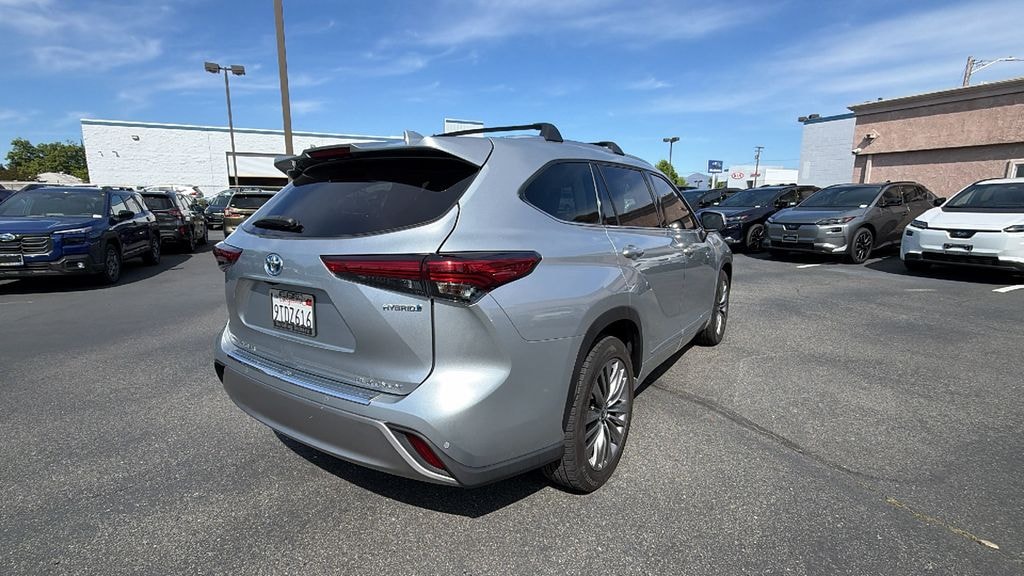 Used 2021 Toyota Highlander Hybrid Platinum SUV