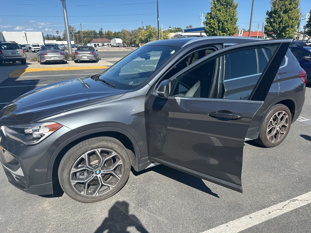 2022 Bmw X1 XDrive28i photo 2