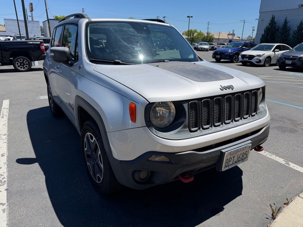 Used 2016 Jeep Renegade Trailhawk SUV