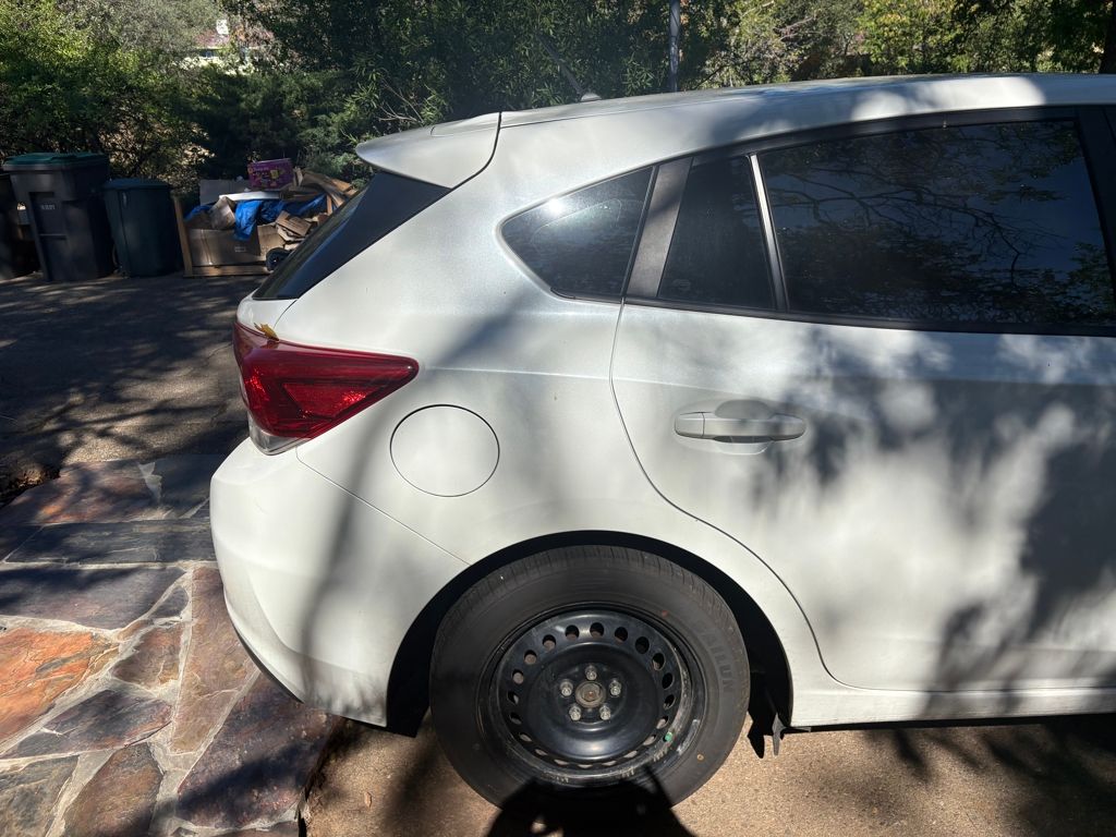 2018 Subaru Impreza 2.0i photo 2