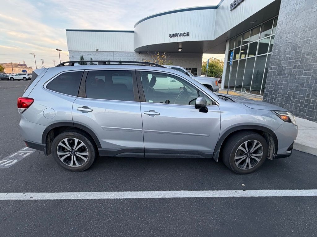 Used 2022 Subaru Forester Limited SUV