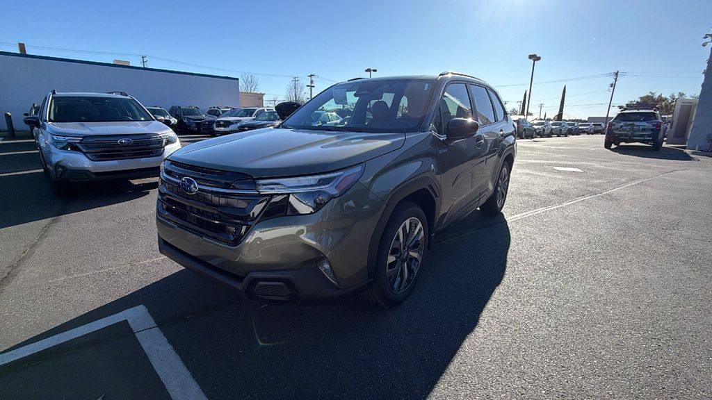 2025 Subaru Forester Touring's photo