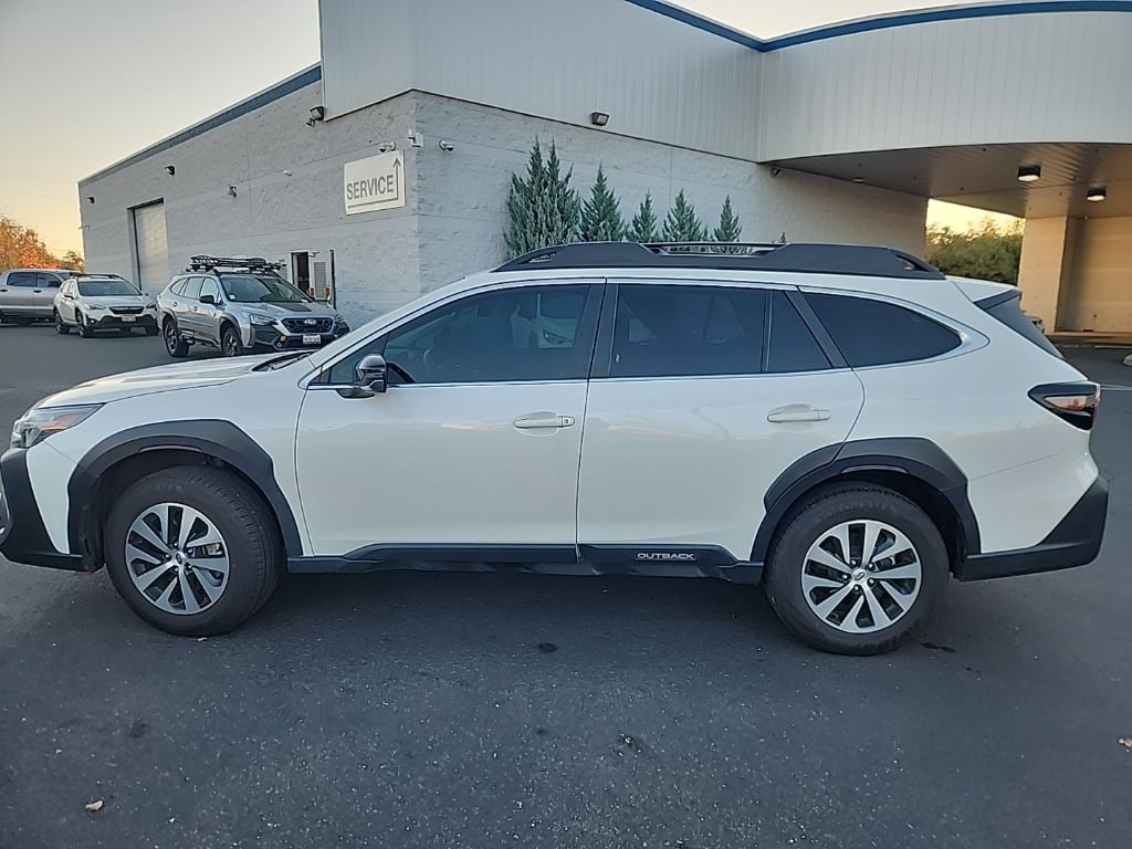 Used 2024 Subaru Outback Premium SUV