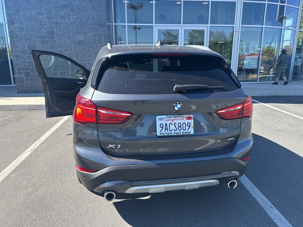 2022 Bmw X1 XDrive28i photo 3