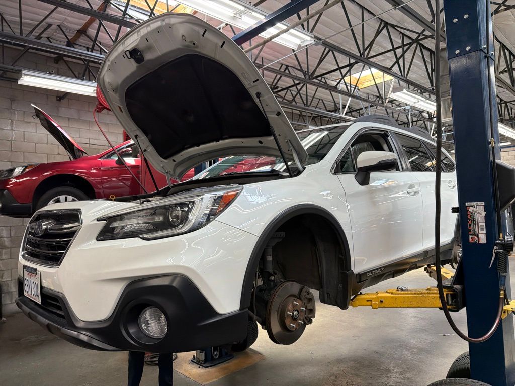2018 Subaru Outback 2.5i Limited's photo