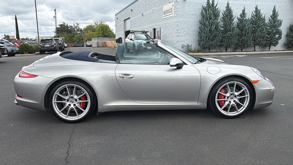 2013 Porsche 911 S photo 2