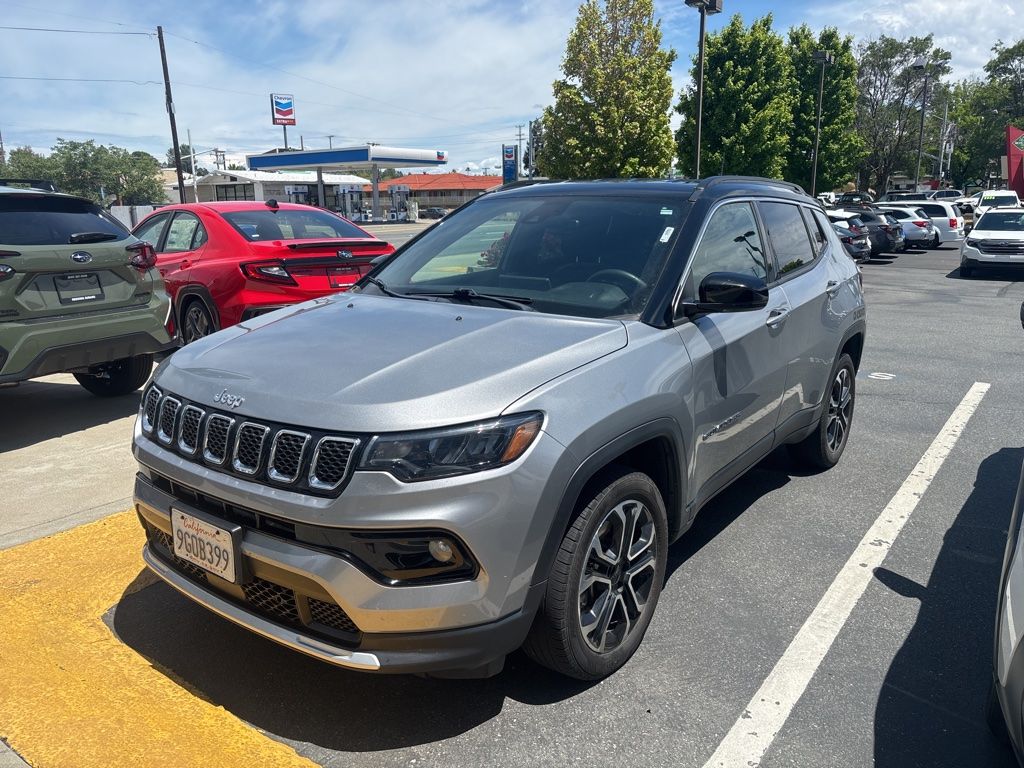 2023 Jeep Compass Limited 4X4's photo