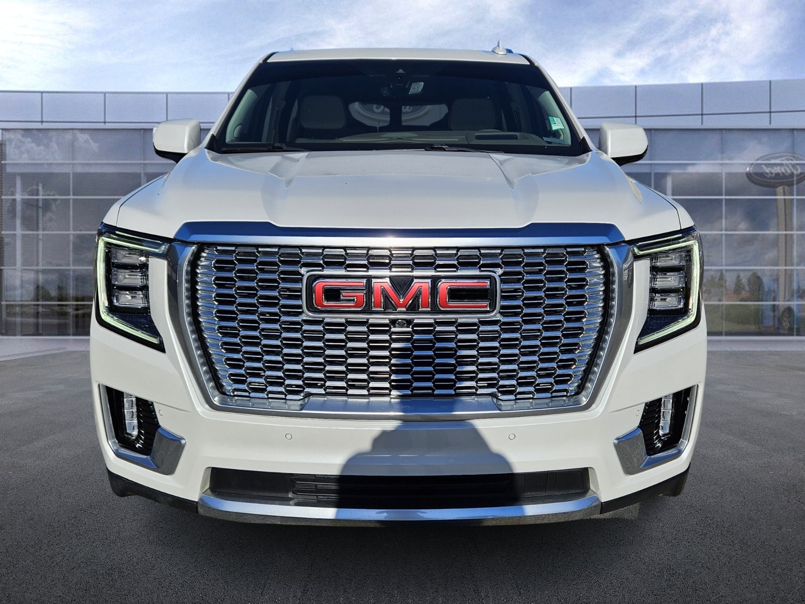 Used 2022 GMC Yukon XL Denali with VIN 1GKS2JKL1NR235014 for sale in Swainsboro, GA