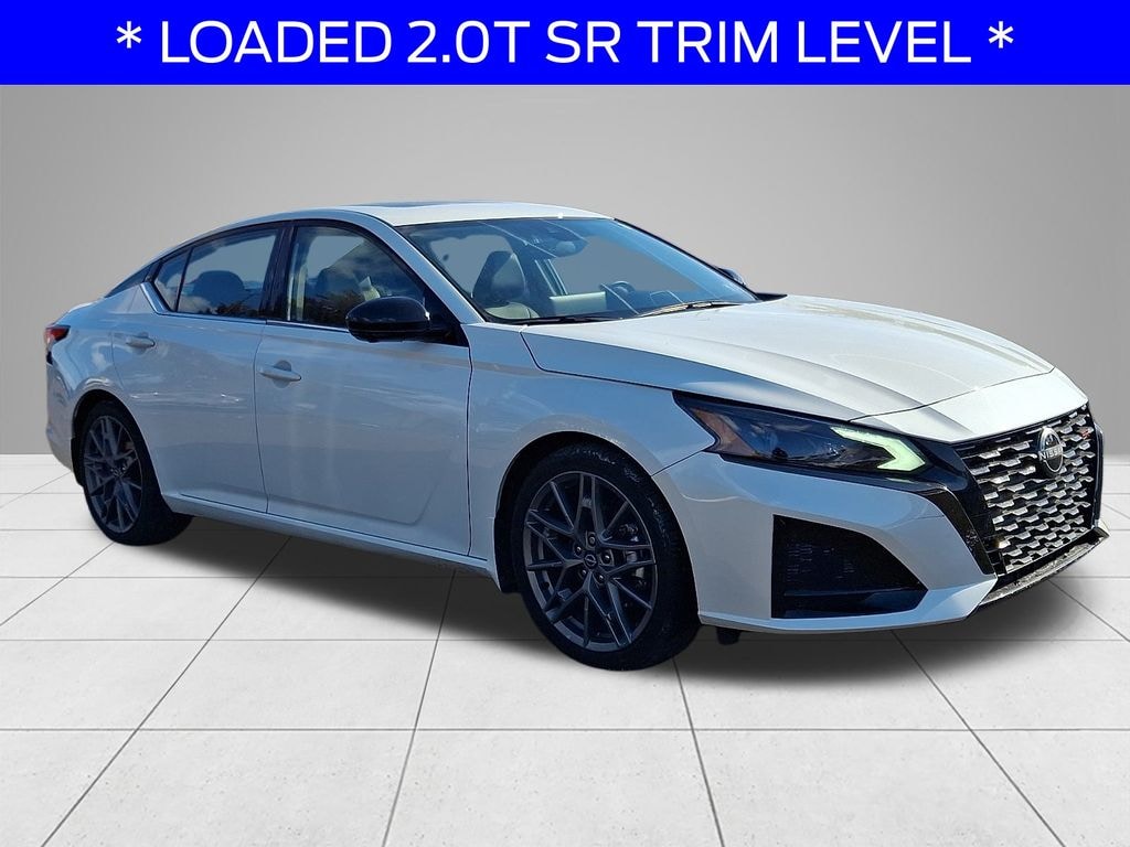 Used 2023 Nissan Altima 2.0 SR Sedan