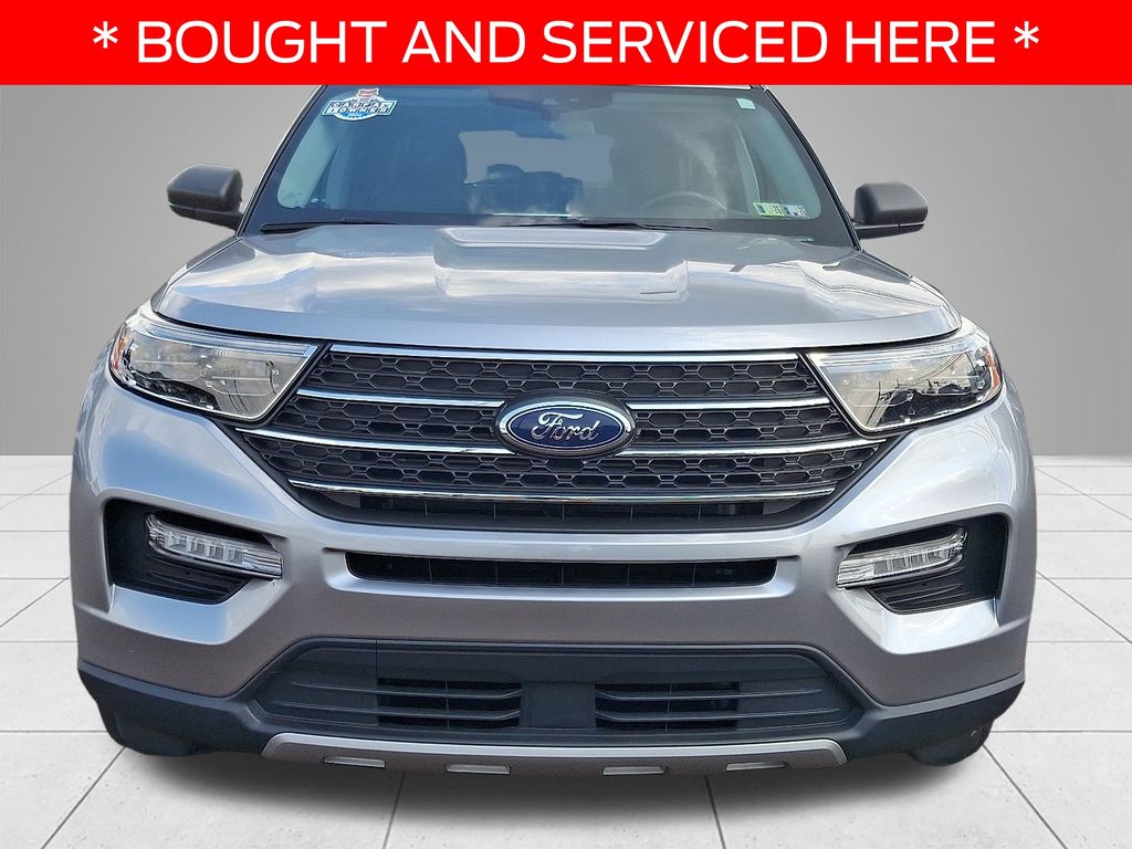 2022 Ford Explorer XLT photo 2