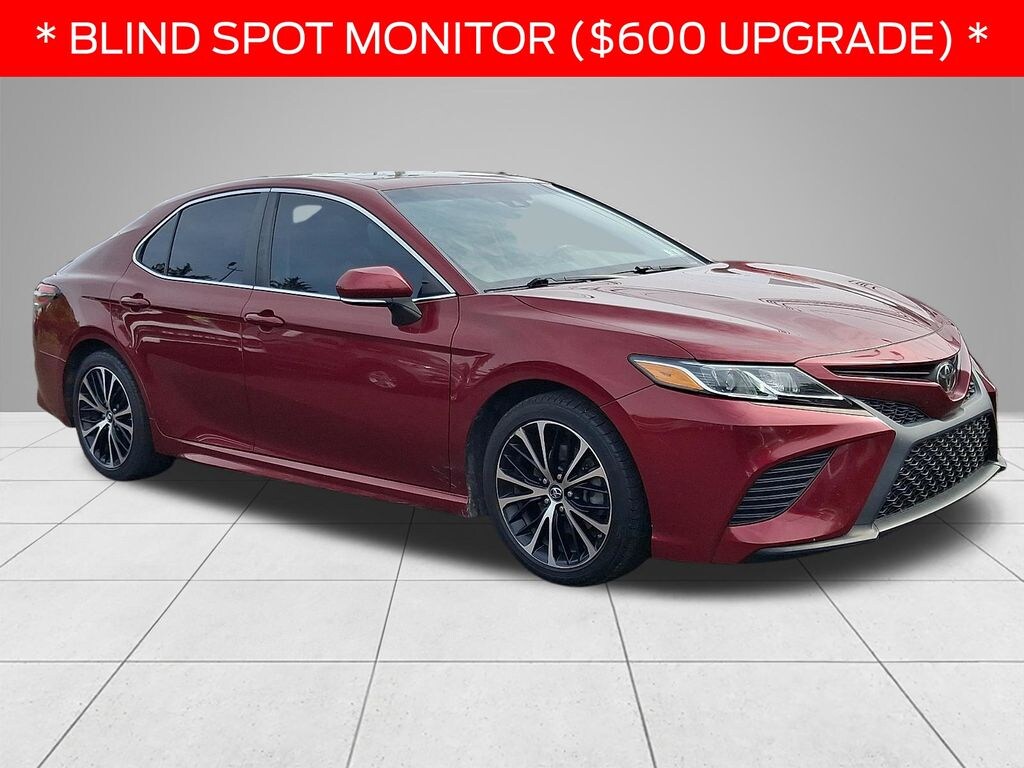 Used 2018 Toyota Camry SE Sedan