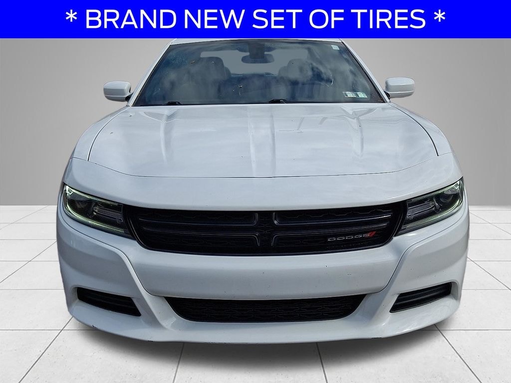 Used 2019 Dodge Charger SXT Sedan