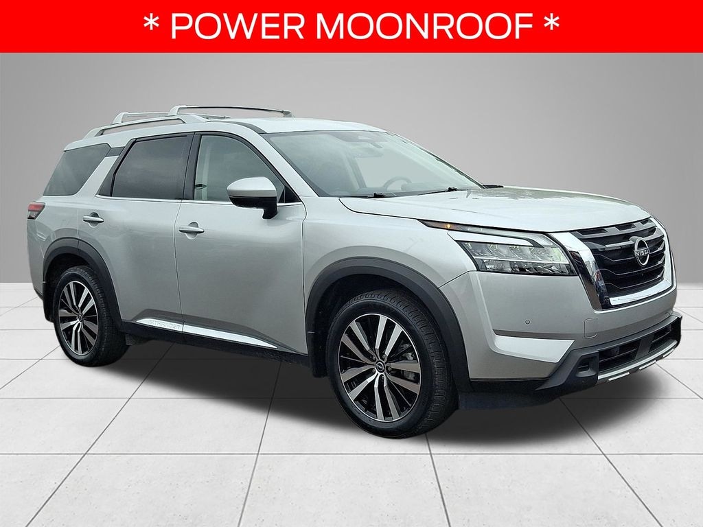 Used 2024 Nissan Pathfinder Platinum SUV