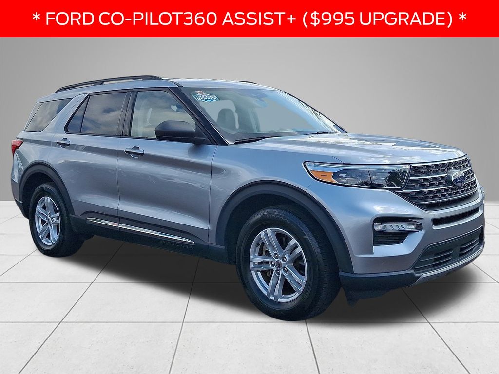 2022 Ford Explorer XLT photo 3