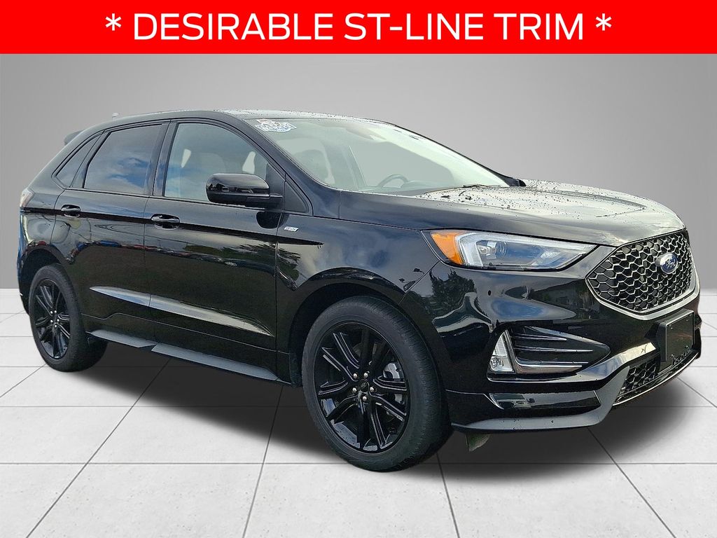 2022 Ford Edge ST photo 3