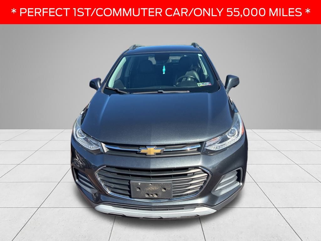 2018 Chevrolet Trax LT photo 2