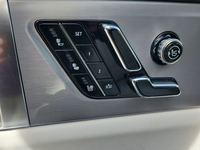 2026 Cadillac VISTIQ Sport - Photo 11