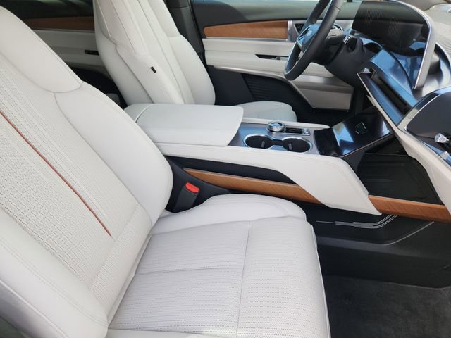 2026 Cadillac VISTIQ Sport - Photo 22