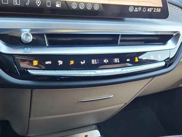 2026 Cadillac LYRIQ V Premium - Photo 16