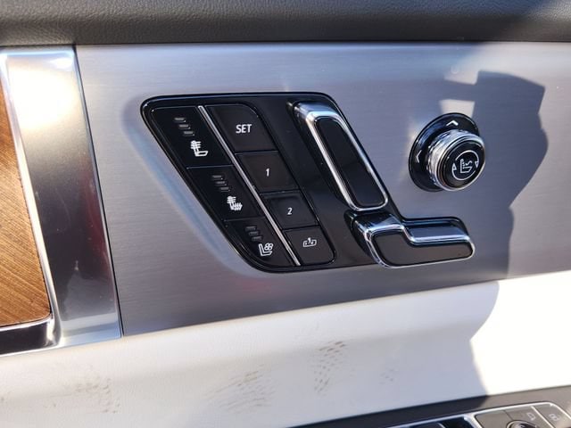 2026 Cadillac VISTIQ Sport - Photo 11