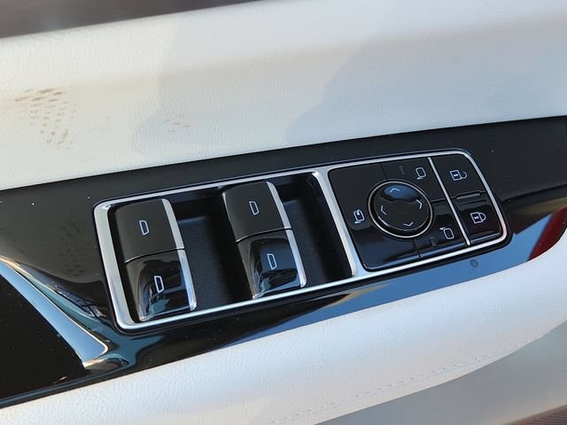 2026 Cadillac VISTIQ Sport - Photo 12