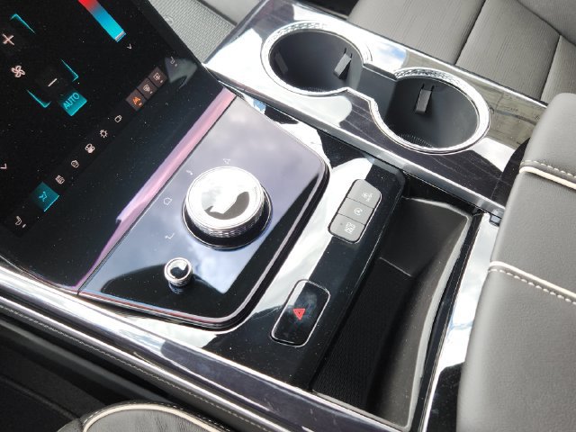 2026 Cadillac Escalade ESV Sport - Photo 18