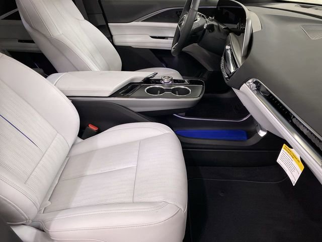 2025 Cadillac LYRIQ Sport 3 - Photo 28