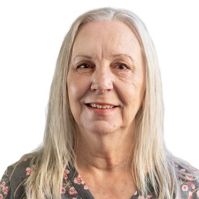 Staff member Jeannie Perkins from ID_696715