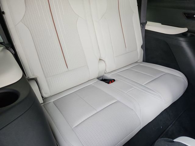 2026 Cadillac VISTIQ Sport - Photo 24