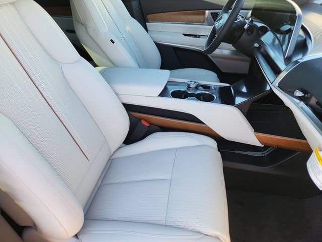 2026 Cadillac VISTIQ Sport - Photo 22
