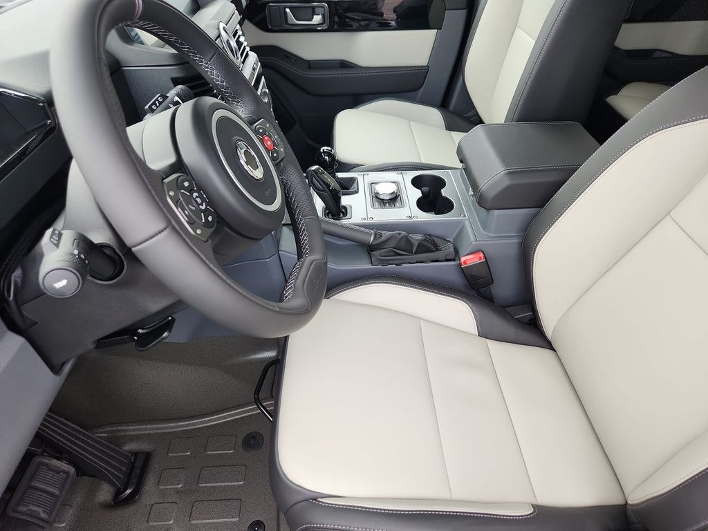 2025 INEOS Grenadier Fieldmaster Edition - Photo 10