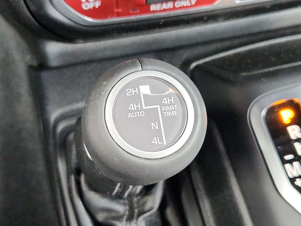 2024 Jeep Wrangler 4-Door Rubicon X - Photo 31