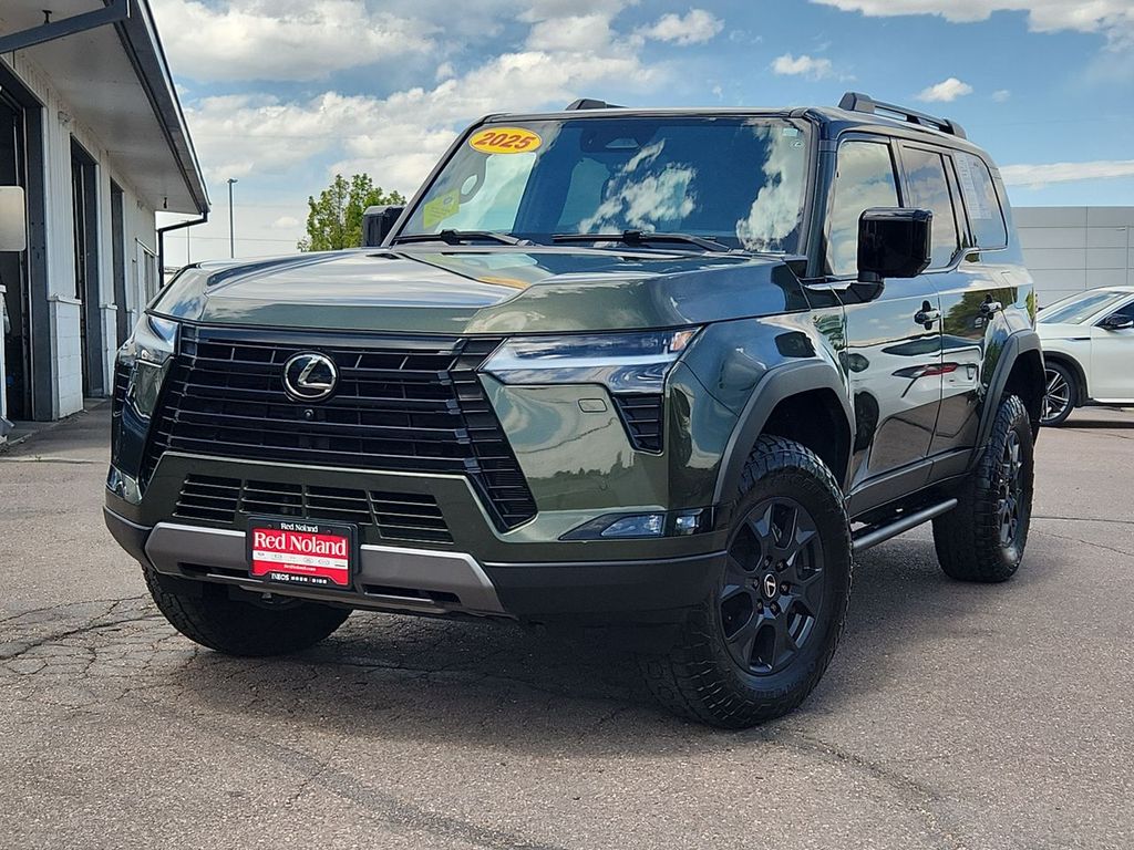 2025 Lexus GX 460 550 Overtrail's photo