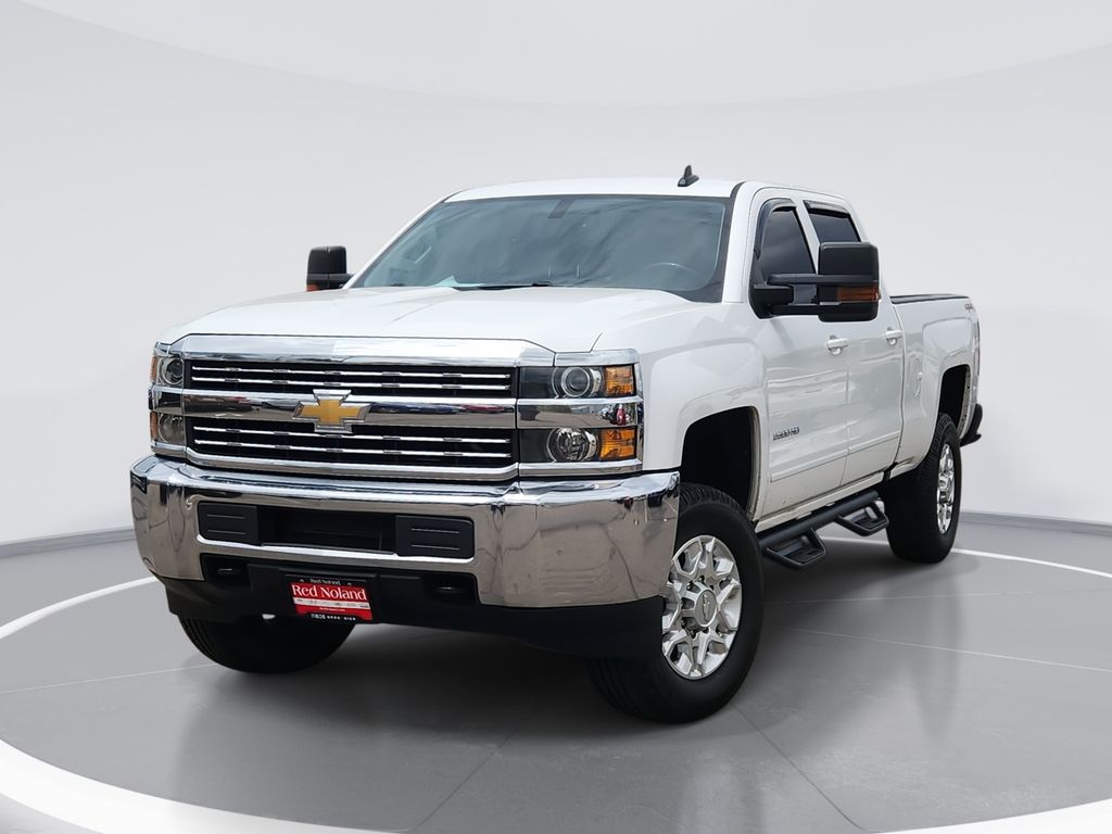 2016 Chevrolet Silverado HD LT 4WD Crew Cab Standard Box's photo