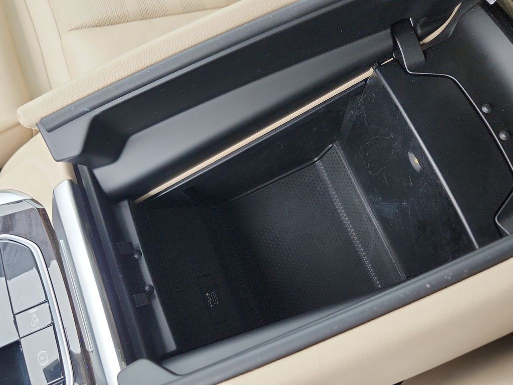 2019 BMW X5 50i - Photo 24