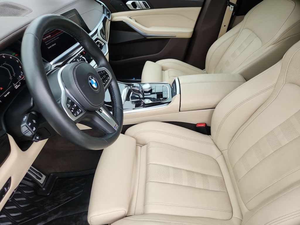 2019 BMW X5 50i - Photo 13