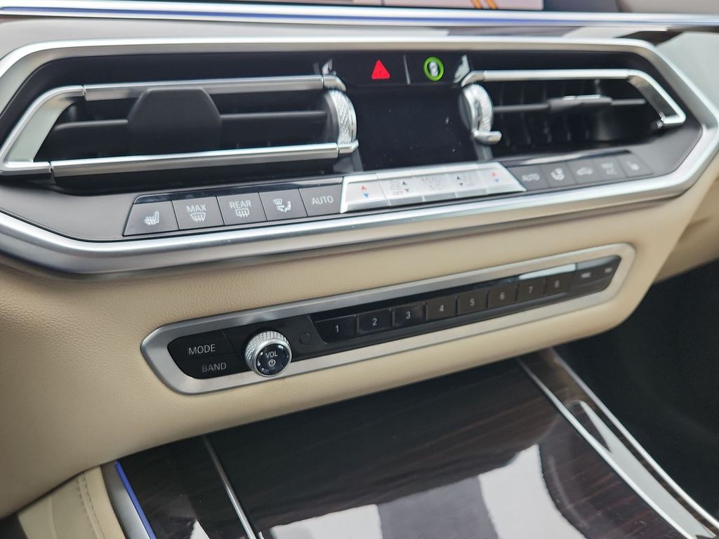 2019 BMW X5 50i - Photo 22
