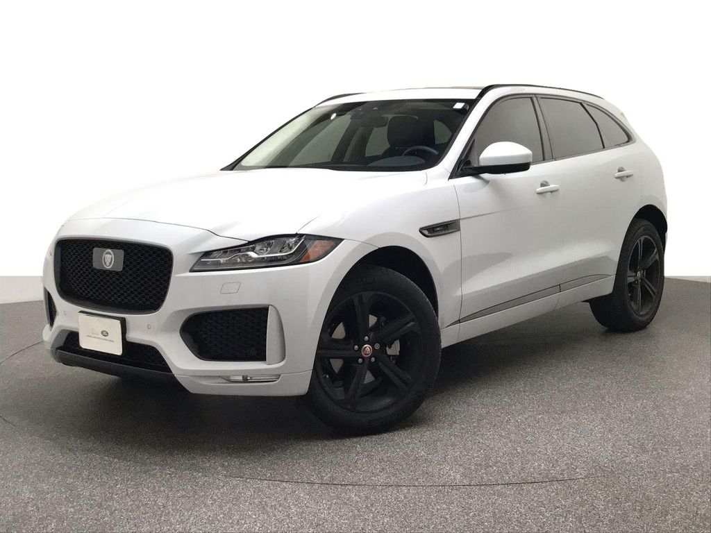 2020 Jaguar F-PACE 25t Checkered Flag AWD's photo