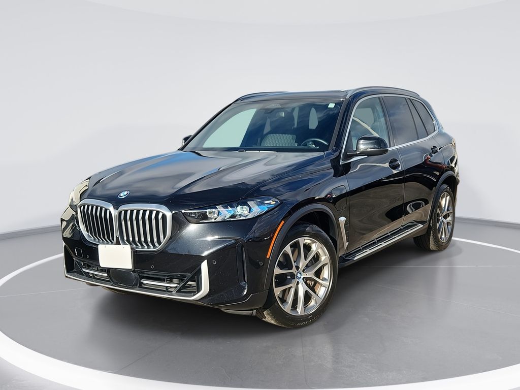 2025 BMW X5 xDrive50e's photo