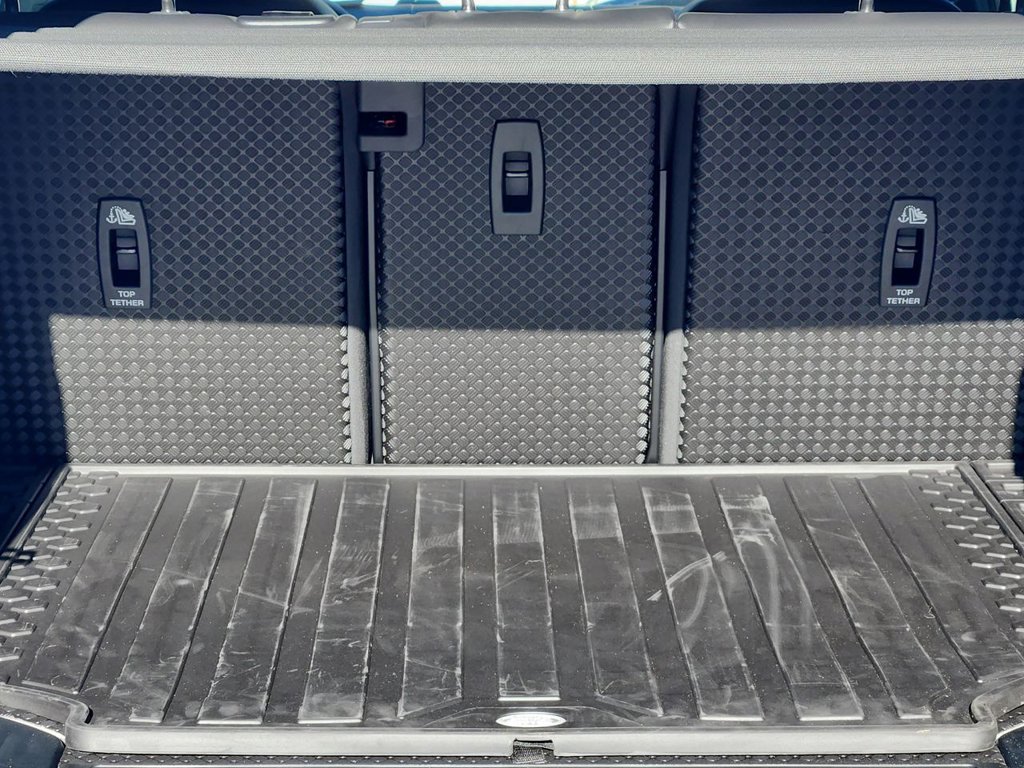 2026 Land Rover Defender S - Photo 29