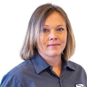 Staff member Tara Davis from ID_fc2ac1