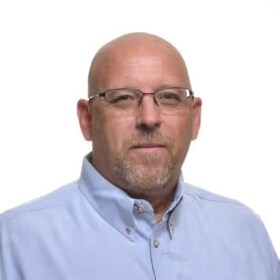 Staff member Keith Winton from ID_38ec8d