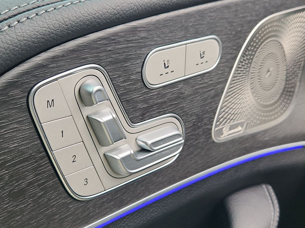 2022 Mercedes-Benz GLS GLS450 - Photo 32