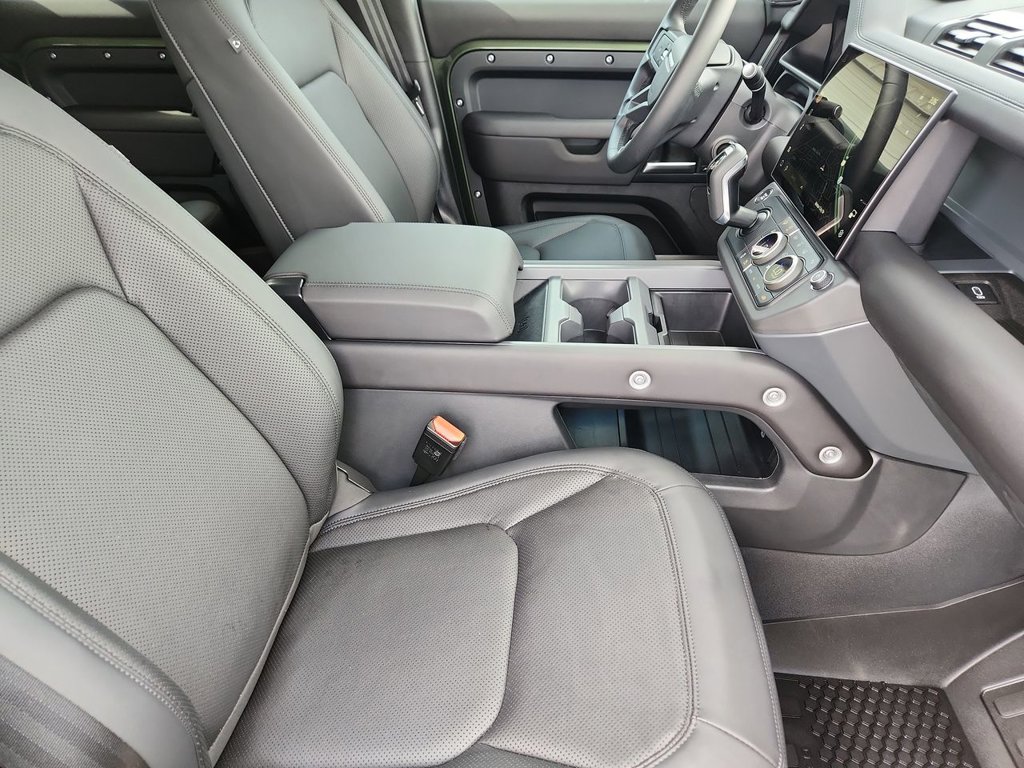 2026 Land Rover Defender S - Photo 28
