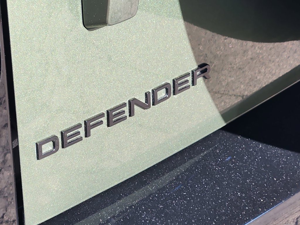 2026 Land Rover Defender S - Photo 32