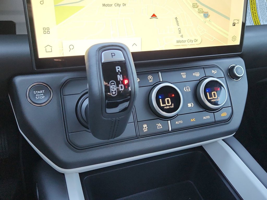 2026 Land Rover Defender X-Dynamic SE - Photo 22