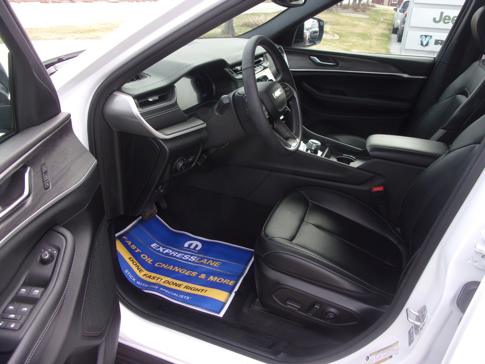 2024 Jeep Grand Cherokee Limited - Photo 12