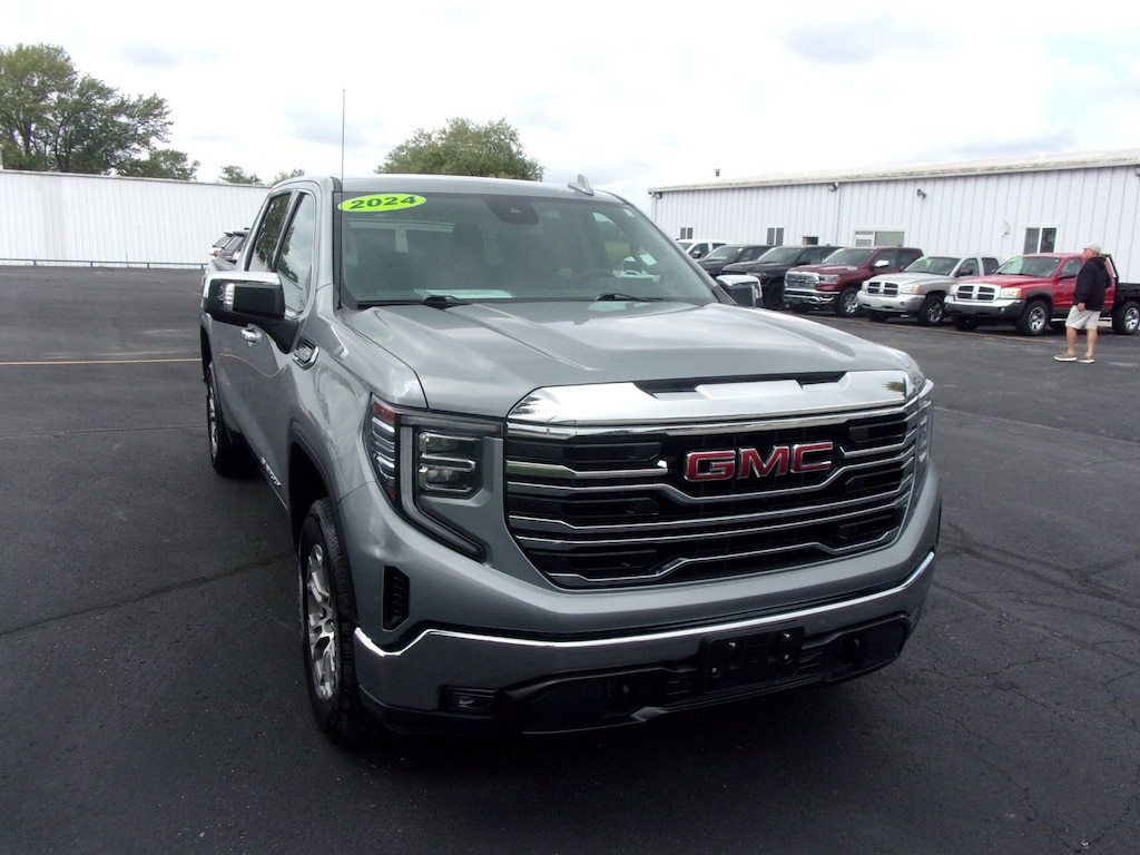 Used 2024 GMC Sierra 1500 SLT Truck Crew Cab