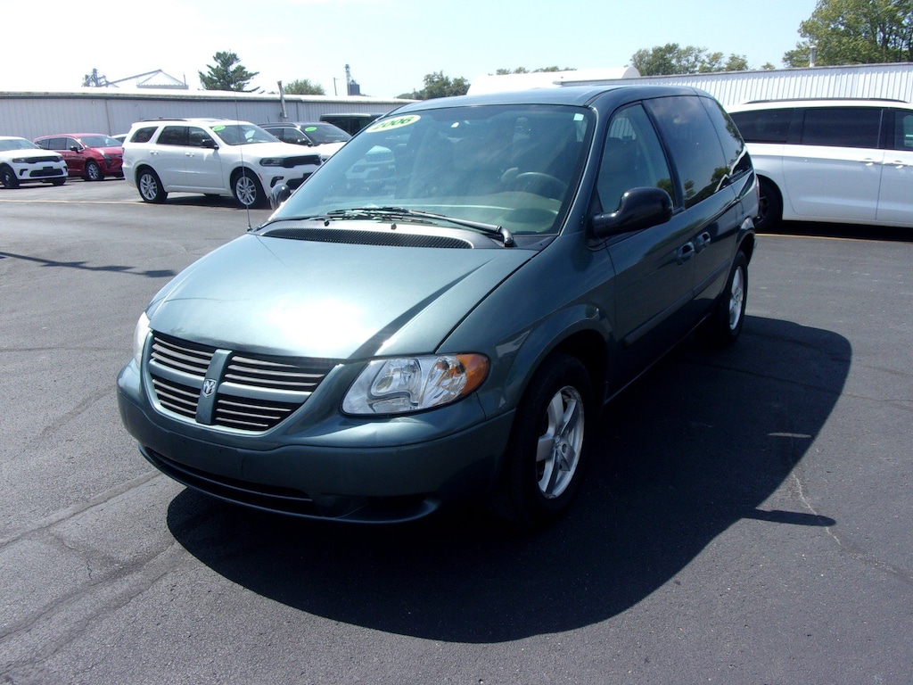 Used 2006 Dodge Caravan SXT Van Passenger Van
