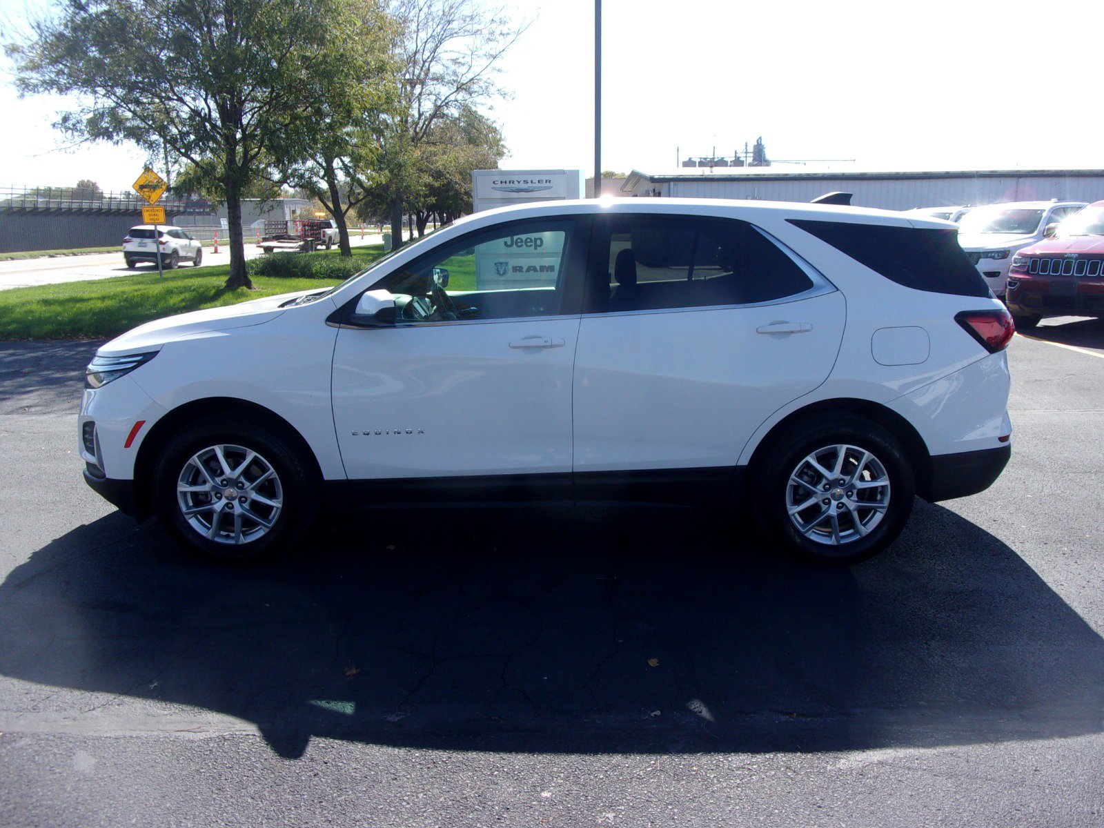 2024 Chevrolet Equinox photo 4